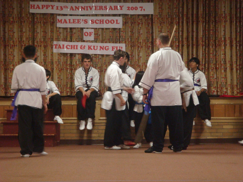 Image: /media/?path=/sports/Kung Fu/2007-10-06 Malee's School's 13 Anniversary/20071006-135800-0.jpg